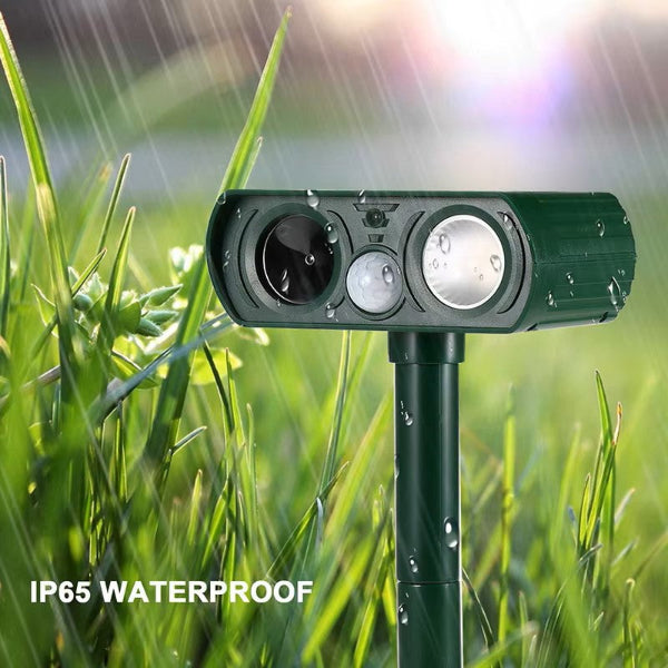Solar Ultrasonic Animal Repeller – Waterproof Outdoor Deterrent for Cats, Dogs, Snakes, Birds & More